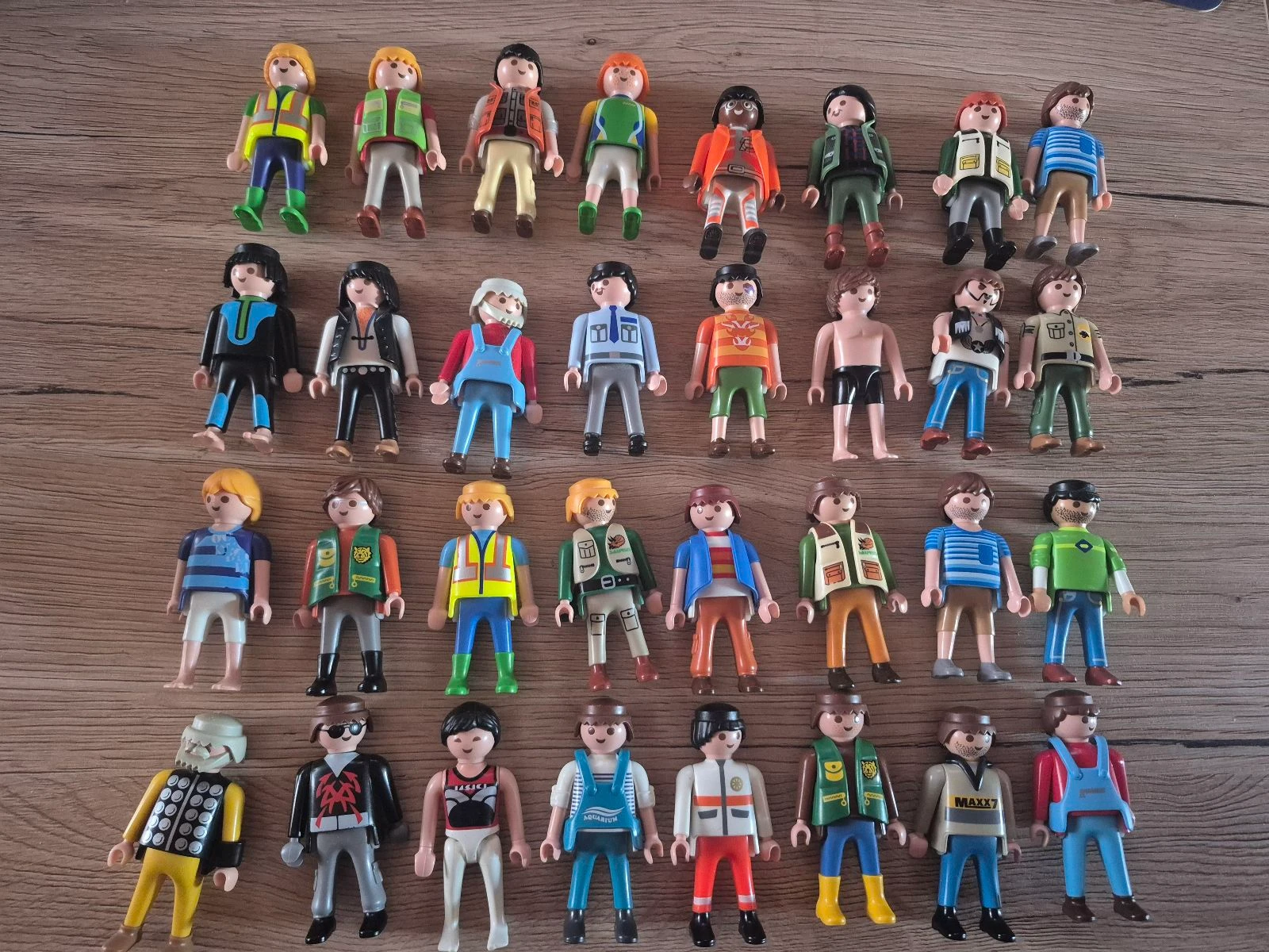 Single playmobil man – photo 2